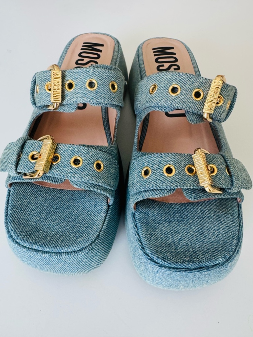 Moschino Buckle Platform Slides
Denim Blue with Gold Hardware
Size EU 41 / US 10 - Picture 7 of 16